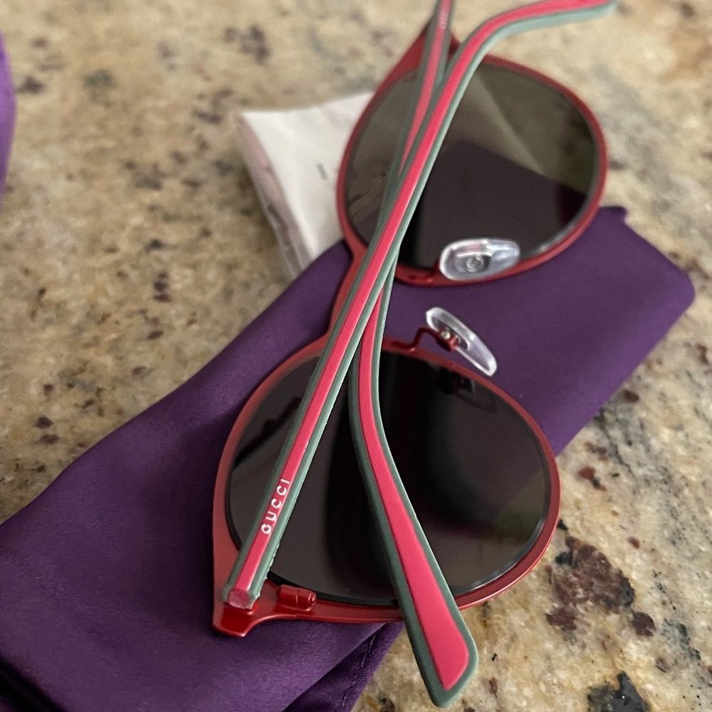 HP❤️🔥 New Gucci sunglasses ❤️ - Picture 3 of 10